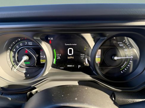 Used 2024 Jeep Wrangler High Altitude image 30