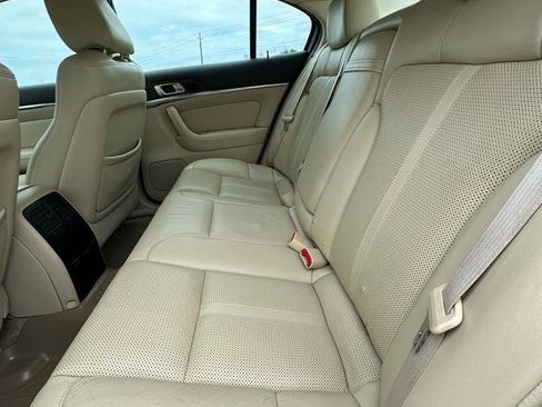 Used 2010 Lincoln MKS FWD image 40
