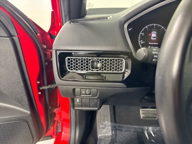 Used 2025 Honda Civic Sport image 15