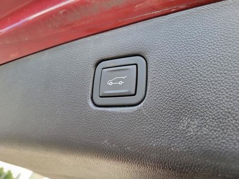 Used 2024 Chevrolet Blazer LT w/ Midnight/Sport Edition FWD image 31