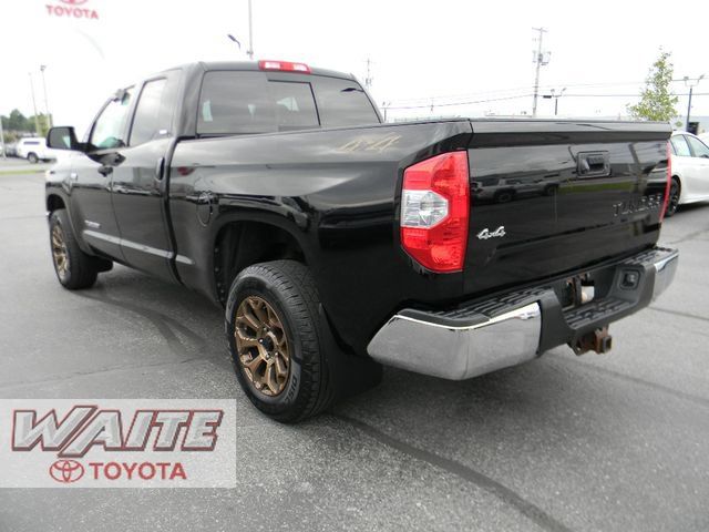 Used 2017 Toyota Tundra SR5 AWD/4WD image 5