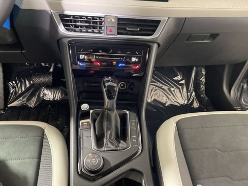 New 2026 Volkswagen Taos SE AWD/4WD image 17