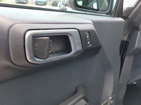Certified 2025 Ford Bronco Outer Banks AWD/4WD image 19