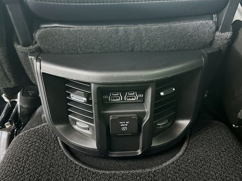 Used 2024 RAM 2500 Laramie image 28