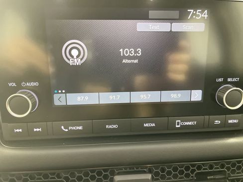 Used 2025 Honda HR-V LX image 18