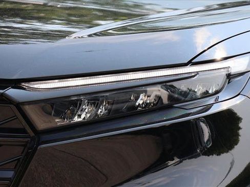 Used 2026 Honda CR-V Sport-L image 10