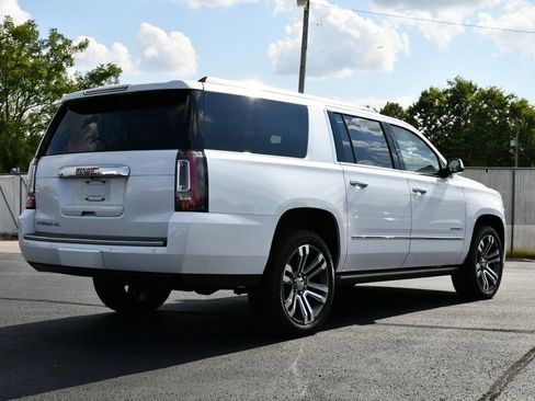 Used 2019 GMC Yukon XL Denali w/ Denali Ultimate Package AWD/4WD image 7