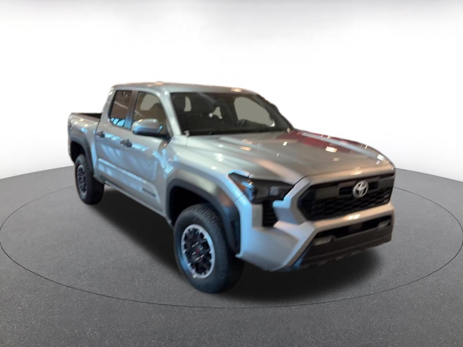 Used 2025 Toyota Tacoma TRD Off-Road AWD/4WD image 3