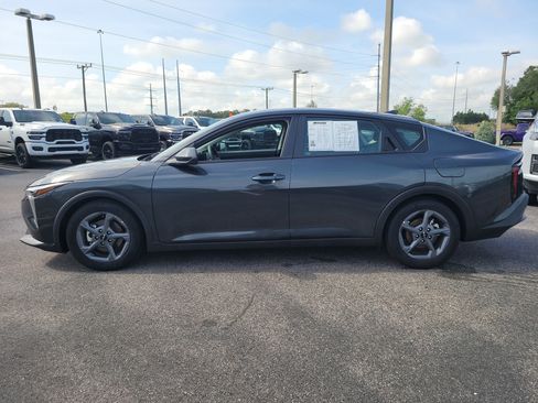 Used 2025 Kia K4 FWD image 7