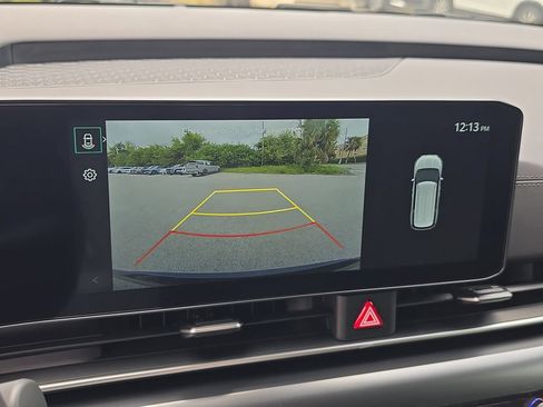 New 2027 Kia Carnival FWD image 24