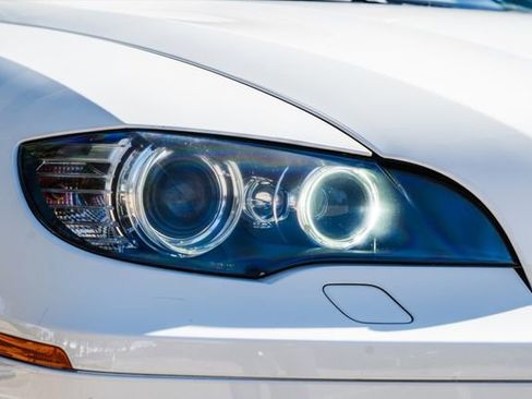 Used 2012 BMW X5 M image 40