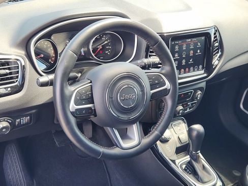 Used 2020 Jeep Compass Limited AWD/4WD image 17