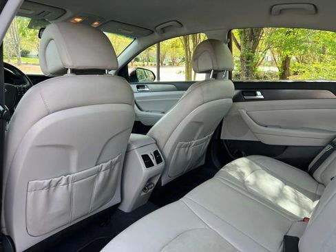 Used 2016 Hyundai Sonata Sport w/ Option Group 02 FWD image 12