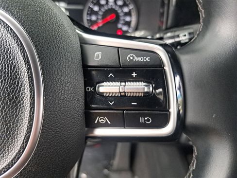 Used 2021 Kia Sorento S image 20