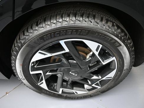 Certified 2025 Kia Sportage SX FWD image 15