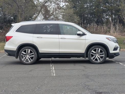 Used 2016 Honda Pilot Elite image 4