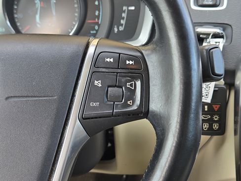 Used 2014 Volvo S60 T5 image 37