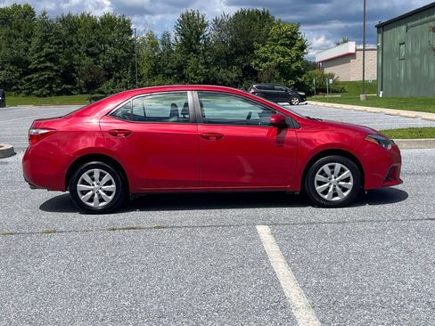 Used 2015 Toyota Corolla LE FWD image 9