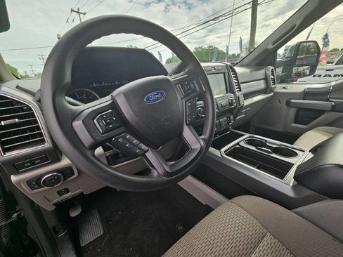 Used 2019 Ford F350 XLT w/ XLT Premium Package AWD/4WD image 10
