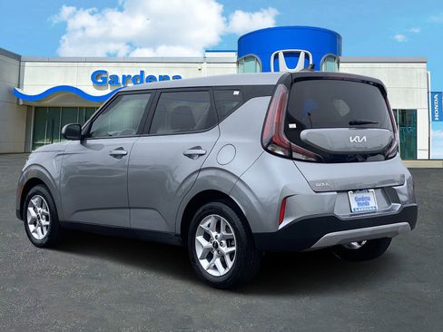 Used 2023 Kia Soul LX w/ Option Group 015 image 4