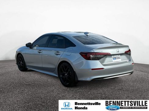 Used 2025 Honda Civic Sport image 3