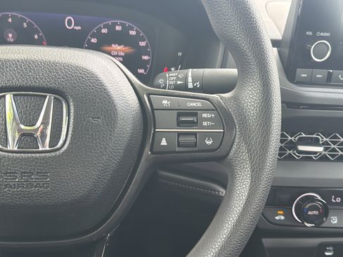 Certified 2025 Honda Accord SE image 19