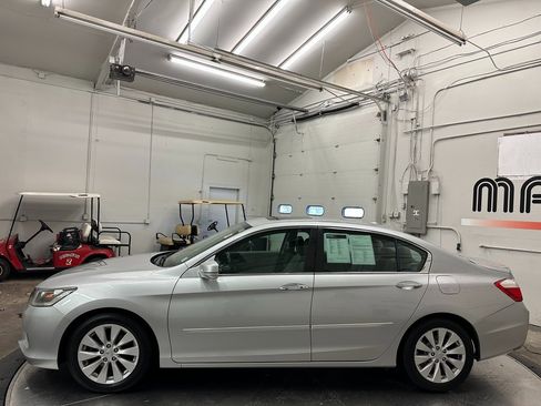 Used 2015 Honda Accord EX-L image 13