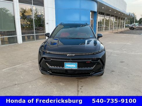 Used 2025 Chevrolet Equinox EV RS AWD/4WD image 9