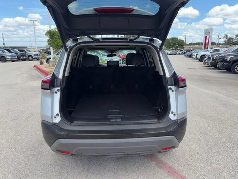 Used 2022 Nissan Rogue SV w/ SV Premium Package FWD image 31