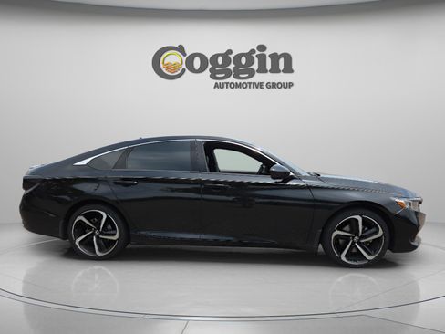 Used 2022 Honda Accord Sport image 6
