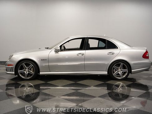 Used 2007 Mercedes-Benz E 63 AMG Sedan image 7
