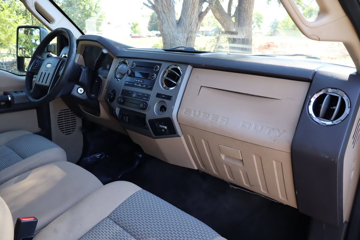 Used 2014 Ford F350 XLT w/ XLT Interior Package AWD/4WD image 17