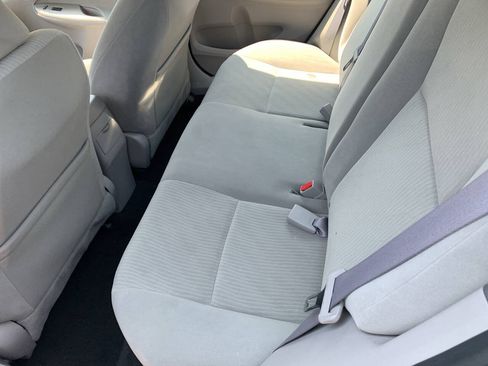 Used 2010 Toyota Corolla LE FWD image 9
