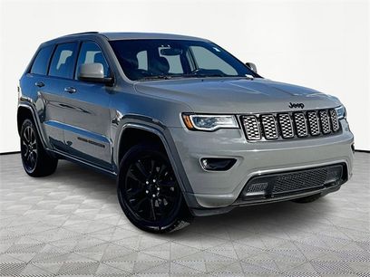 Used 2020 Jeep Grand Cherokee Altitude