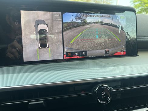 New 2026 Nissan Murano SL image 4