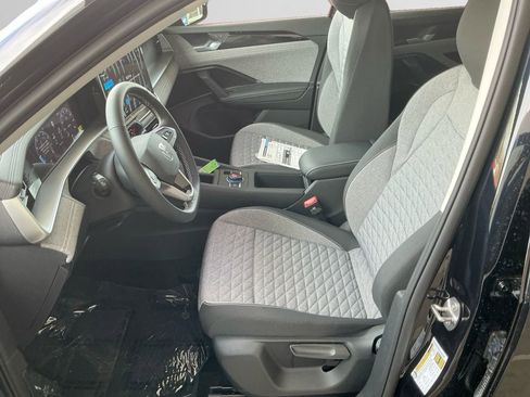 New 2026 Volkswagen Tiguan S image 9