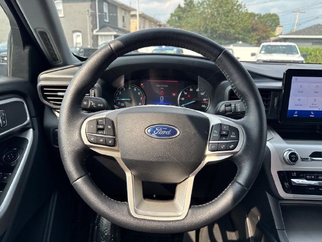 Used 2021 Ford Explorer XLT AWD/4WD image 15