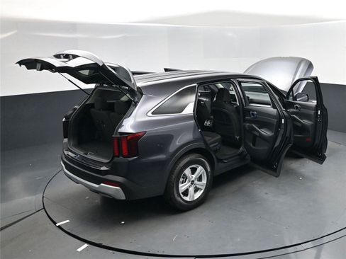 New 2026 Kia Sorento LX image 18