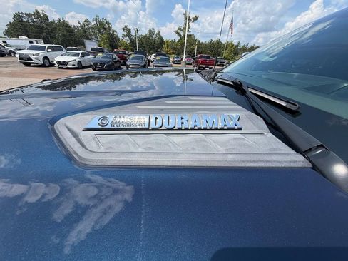 Used 2021 Chevrolet Silverado 2500 LTZ w/ LTZ Premium Package AWD/4WD image 9