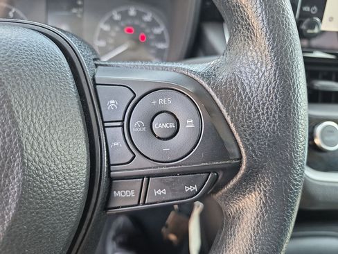 Used 2024 Toyota Corolla LE FWD image 18