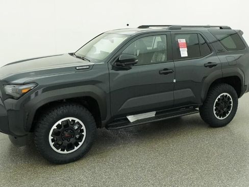 New 2026 Toyota 4Runner TRD Off-Road Premium AWD/4WD image 2