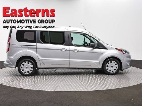 Used 2022 Ford Transit Connect XLT FWD image 4
