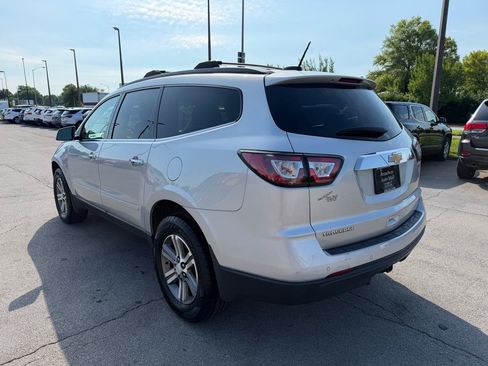 Used 2017 Chevrolet Traverse LT FWD image 5