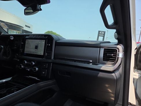 Used 2024 Ford F250 Platinum AWD/4WD image 14