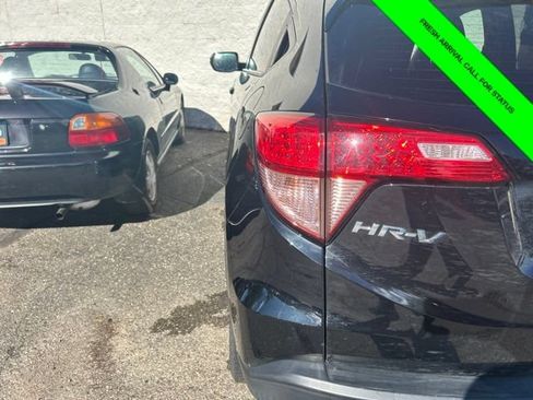 Used 2016 Honda HR-V EX image 8