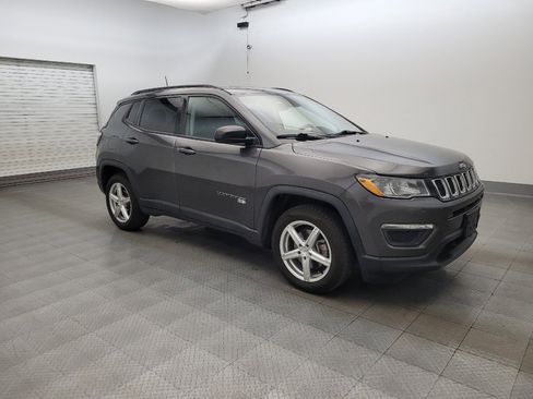 Used 2018 Jeep Compass Sport w/ Tech Group FWD image 11