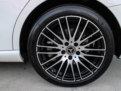 Used 2023 Mercedes-Benz C 300 Sedan image 31