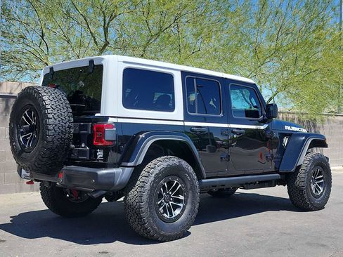 New 2026 Jeep Wrangler Unlimited Rubicon AWD/4WD image 9