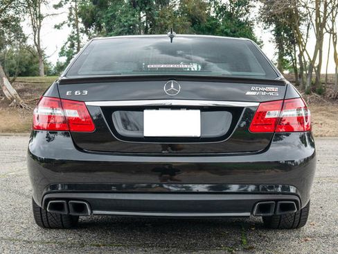 Used 2010 Mercedes-Benz E 63 AMG Sedan image 7