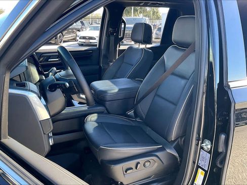 Certified 2025 GMC Yukon Elevation w/ Technology Package image 7